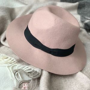 MAUVE Wool Hat